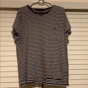 Old Navy boyfriend t-shirt